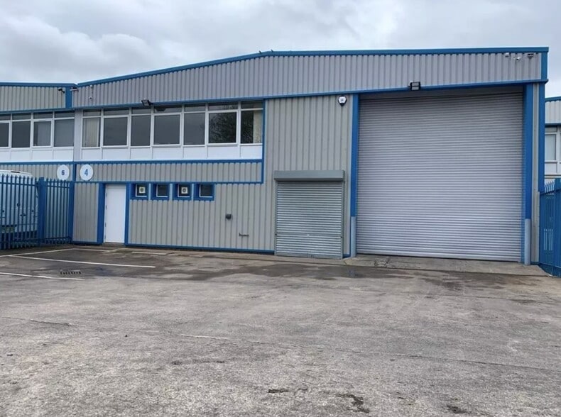 South Liberty Ln, Bristol to rent - Building Photo - Image 1 of 2