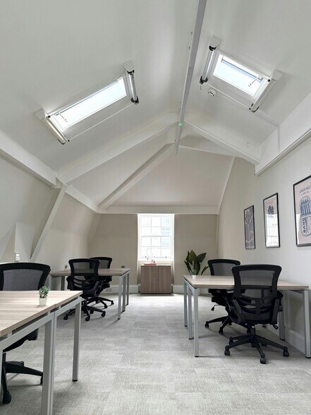 4 Queen St, Bath to rent - Building Photo - Image 2 of 8