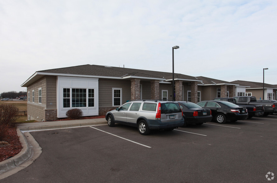 2143-2147 Northdale Blvd NW, Coon Rapids, MN for rent - Building Photo - Image 2 of 2