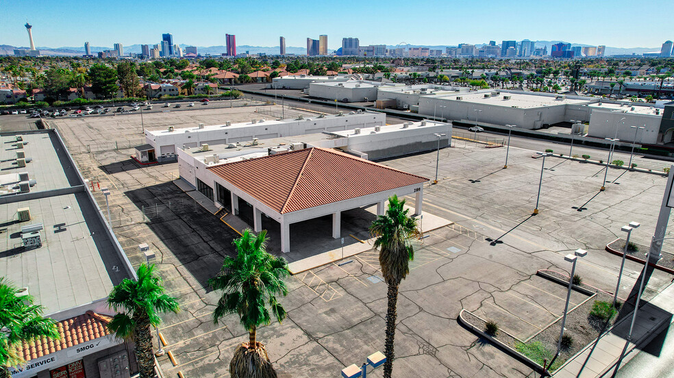 2100 S Decatur Blvd, Las Vegas, NV for sale - Building Photo - Image 1 of 11