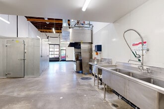 940 SE Madison St, Portland, OR to rent Matterport 3D Scan- Image 1 of 14