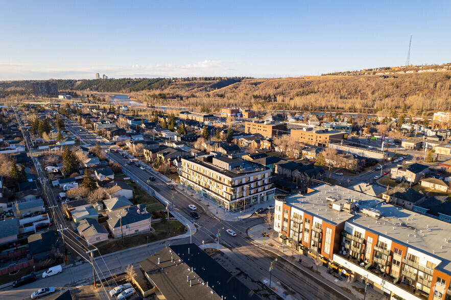 4529-4535 Bowness Rd NW, Calgary, AB for rent - Aerial - Image 3 of 9