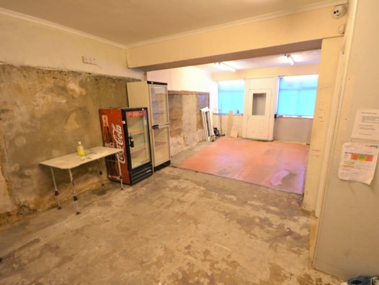 99 Main St, Shildon for sale - Interior Photo - Image 3 of 13