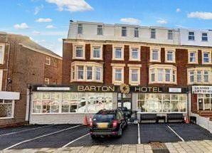 6 Burlington Road West, Blackpool for sale - Primary Photo - Image 1 of 24