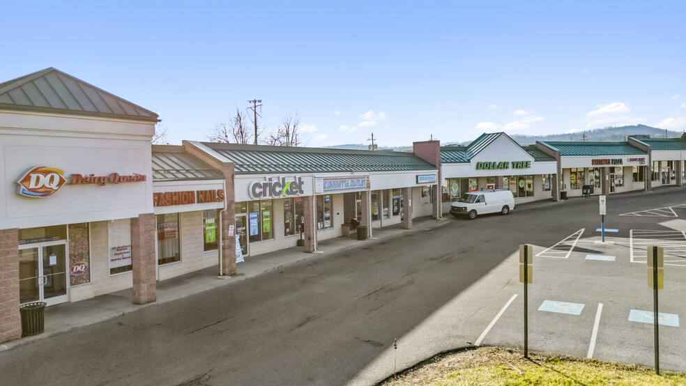 120-132 Old York Rd, New Cumberland, PA for rent - Building Photo - Image 3 of 11