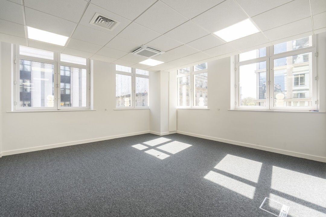 1 Dover St, London to rent Interior Photo- Image 1 of 6