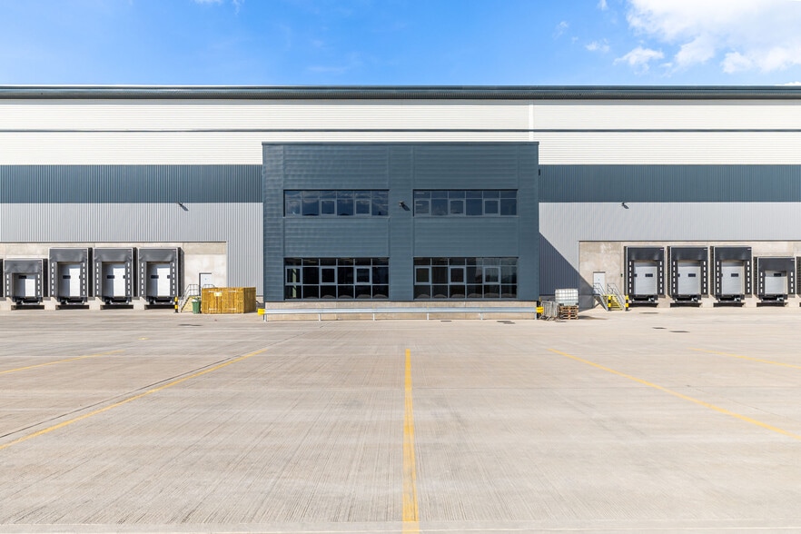 406 Severn Rd, Bristol for sale - Building Photo - Image 3 of 12