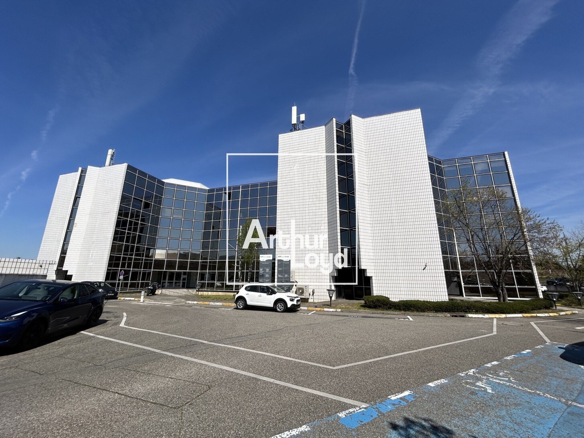 Office in Blagnac to rent Building Photo- Image 1 of 27