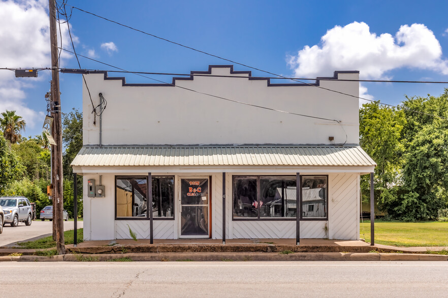 9025 Main St, Needville, TX for sale - Primary Photo - Image 1 of 1