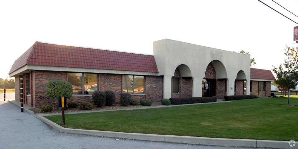 16475 Van Dam Rd, South Holland, IL for rent - Building Photo - Image 1 of 3