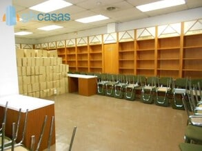 Retail in Madrid, Madrid to rent Interior Photo- Image 2 of 8