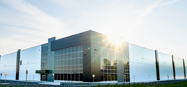 More details for 22 Medicorum Pl, Hamilton, ON - Industrial to Rent