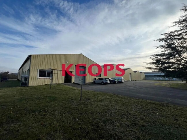 Vente Entrepôt 5 050 m²