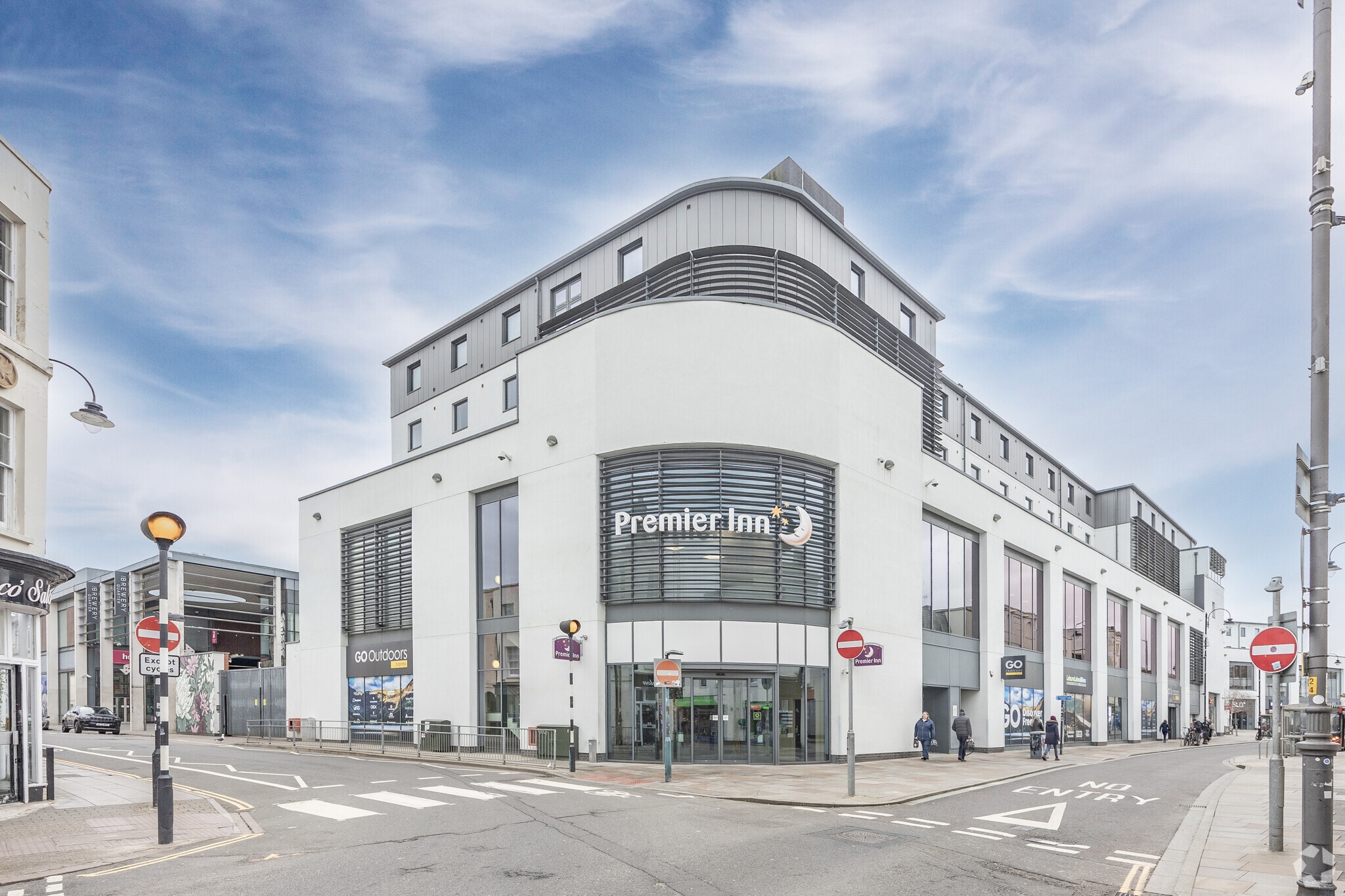 Henrietta St, Cheltenham to rent Primary Photo- Image 1 of 11