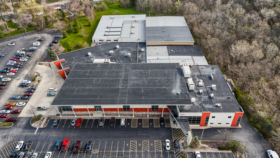 300 Walnut St, Peru, IL for rent - Aerial - Image 3 of 17