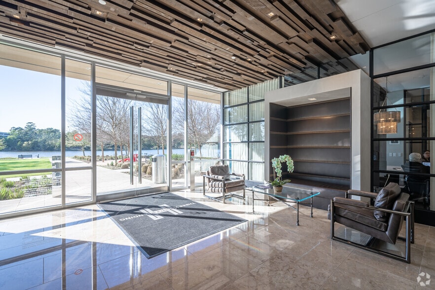 1780 Hughes Landing Blvd, The Woodlands, TX to rent - Lobby - Image 3 of 8