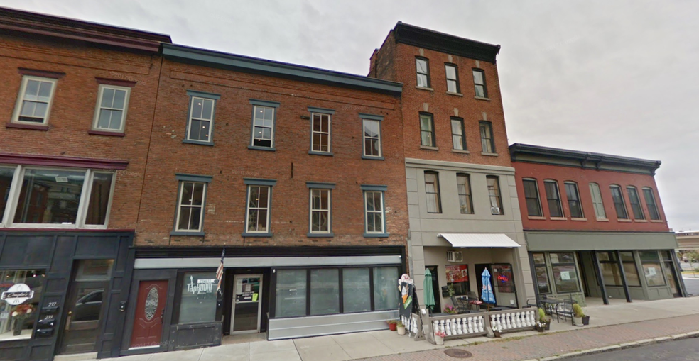 243 Bleecker St, Utica, NY for sale - Building Photo - Image 1 of 1