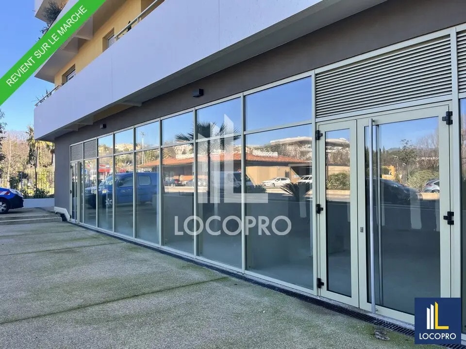 Vente Commerce 180 m² - Photo 1