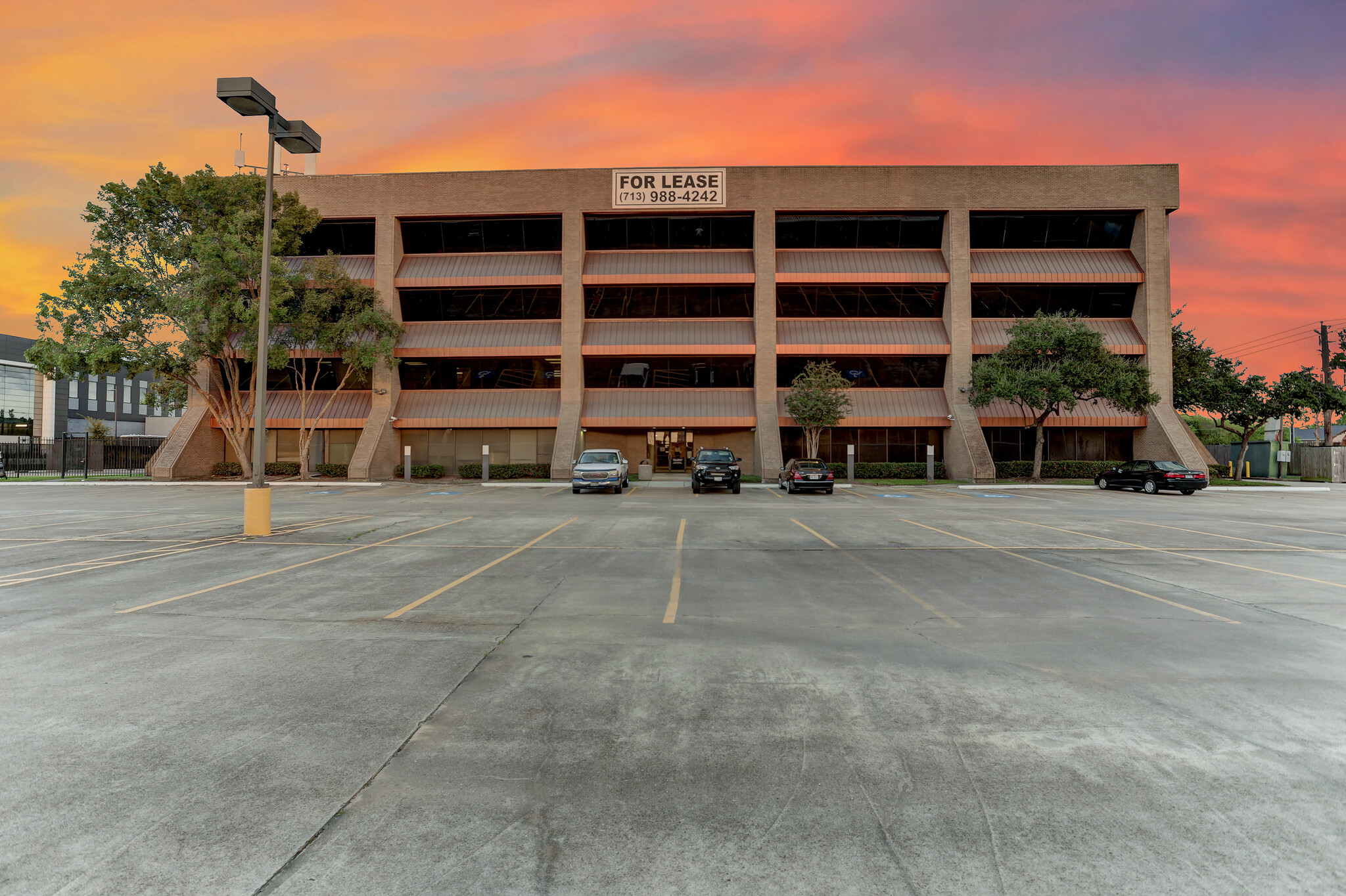 8200 Wednesbury Ln, Houston, TX for rent Building Photo- Image 1 of 30