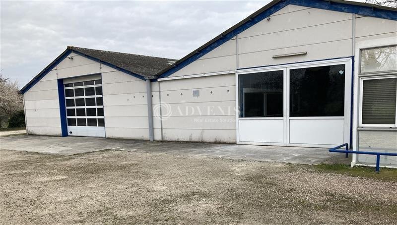Light Industrial in Saint-Ouen to rent - Building Photo - Image 2 of 7
