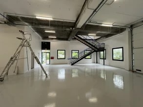 1 Rue Des Vergers, Limonest to rent Interior Photo- Image 1 of 7