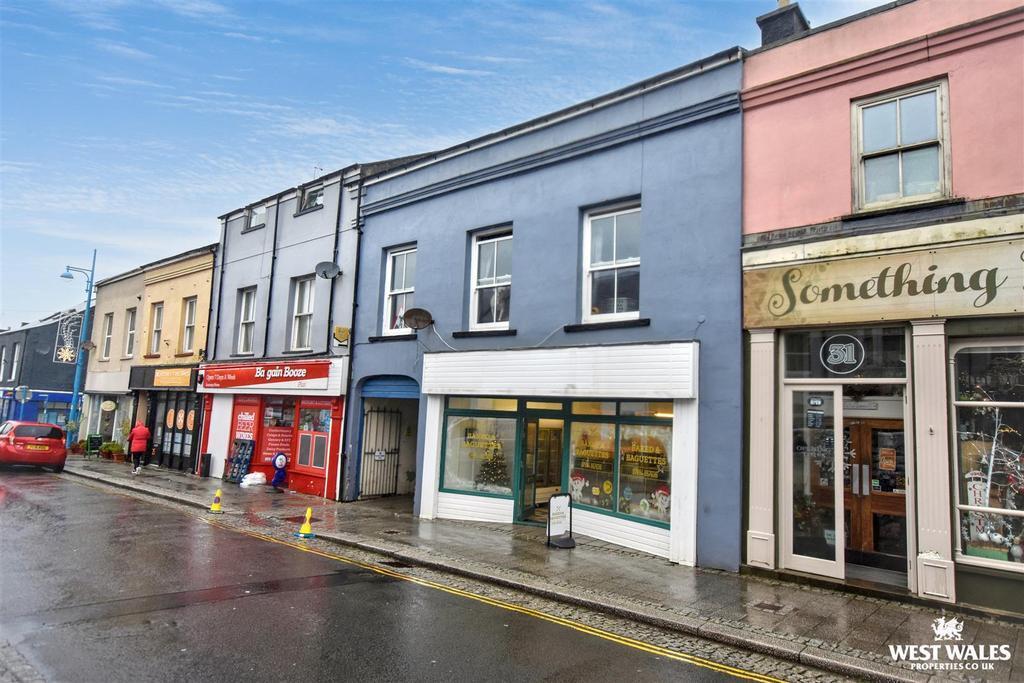 29 Dimond St, Pembroke Dock for sale Building Photo- Image 1 of 25