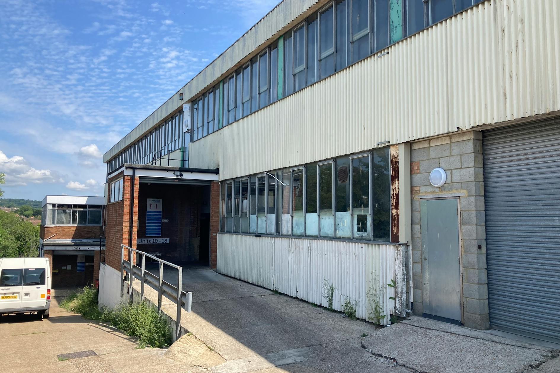 Menzies Rd, St Leonards On Sea to rent Building Photo- Image 1 of 2