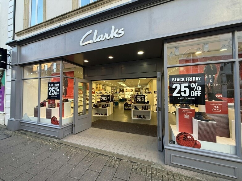 66 High St, Barnstaple to rent - Building Photo - Image 3 of 9