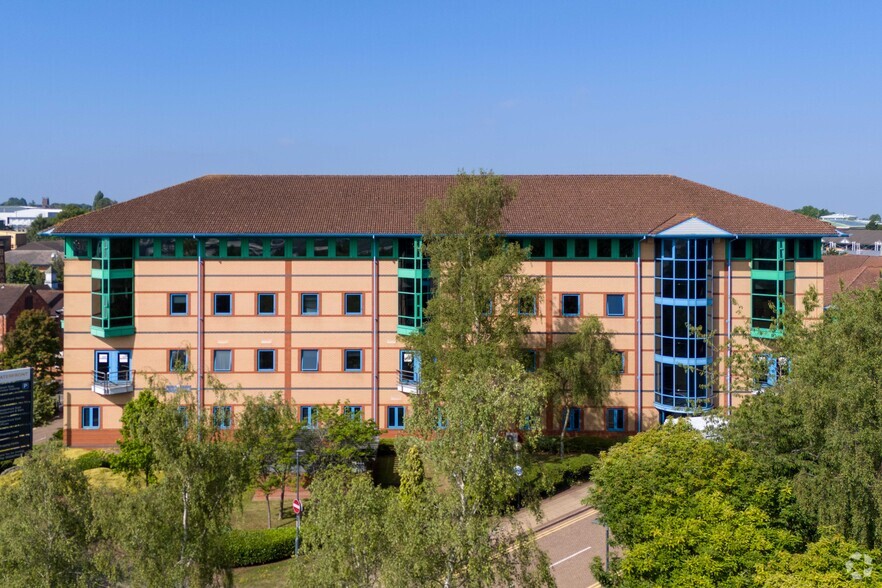 Waterfront Way, Brierley Hill to rent - Building Photo - Image 1 of 2