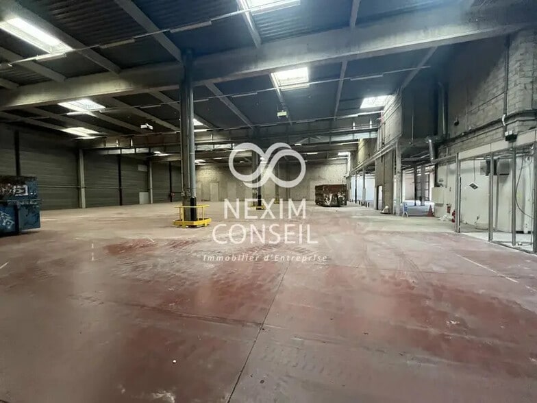 Industrial in Gennevilliers to rent - Interior Photo - Image 2 of 16