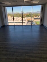 15720 Ventura Blvd, Encino, CA to rent Interior Photo- Image 1 of 6