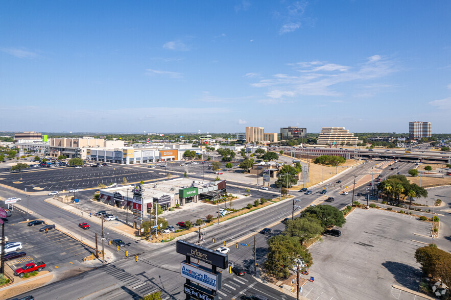 7411-7427 San Pedro Ave, San Antonio, TX for rent - Aerial - Image 3 of 9