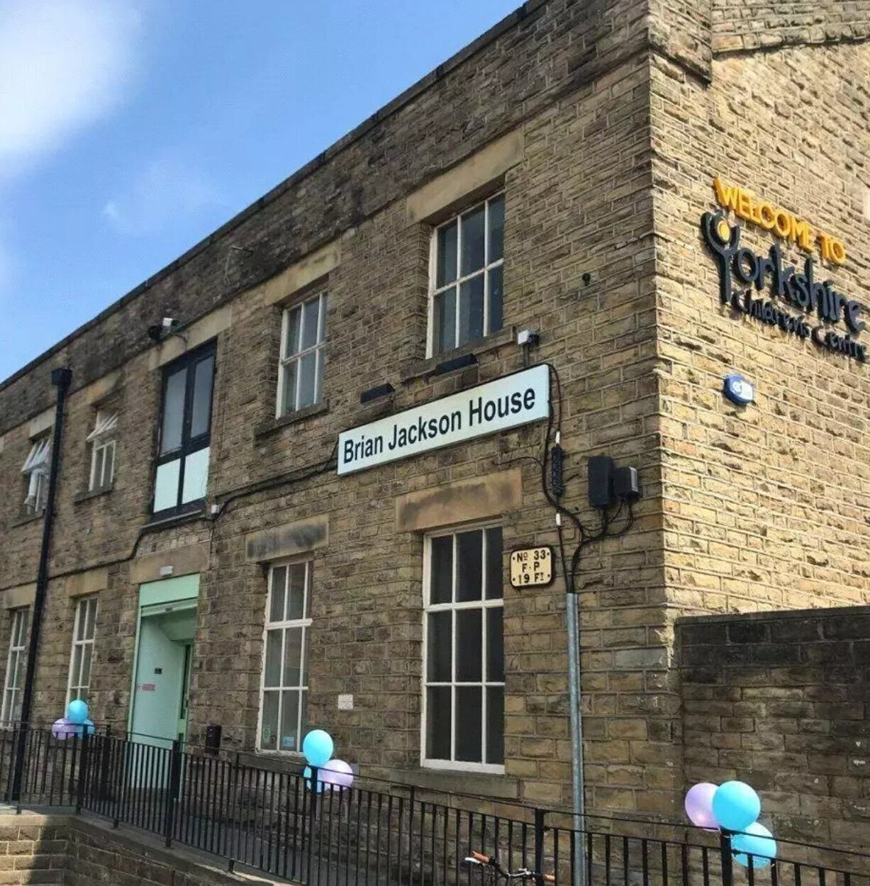 New North Para, Huddersfield for sale Primary Photo- Image 1 of 1