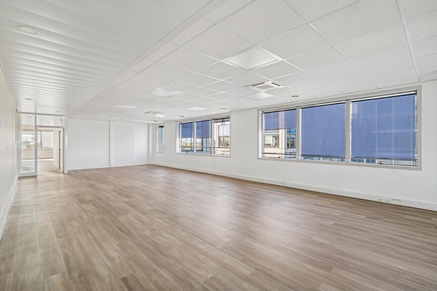 Office in Villepinte to rent - Interior Photo - Image 3 of 17