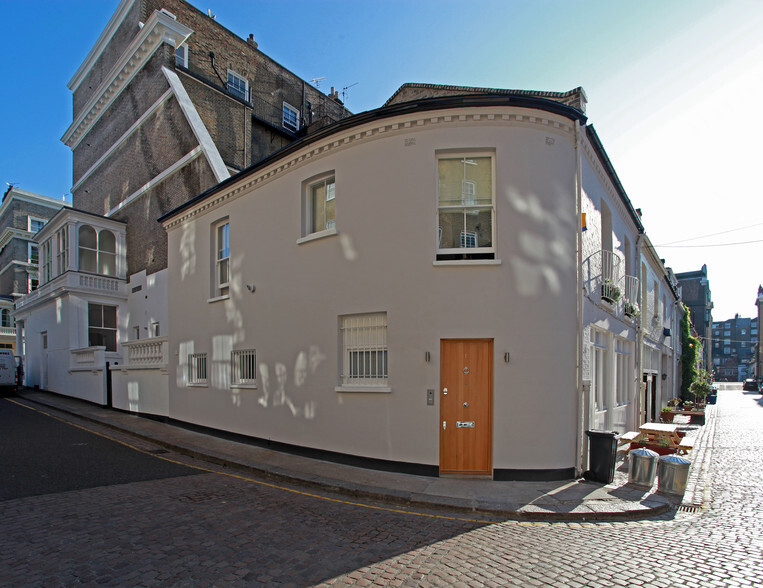 1-1A Petersham Mews, London for sale - Primary Photo - Image 1 of 1