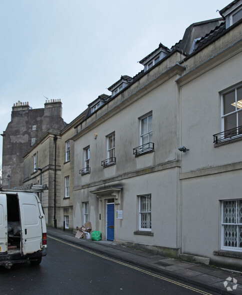 8 Palace Yard Mews, Bath for rent - Building Photo - Image 2 of 2