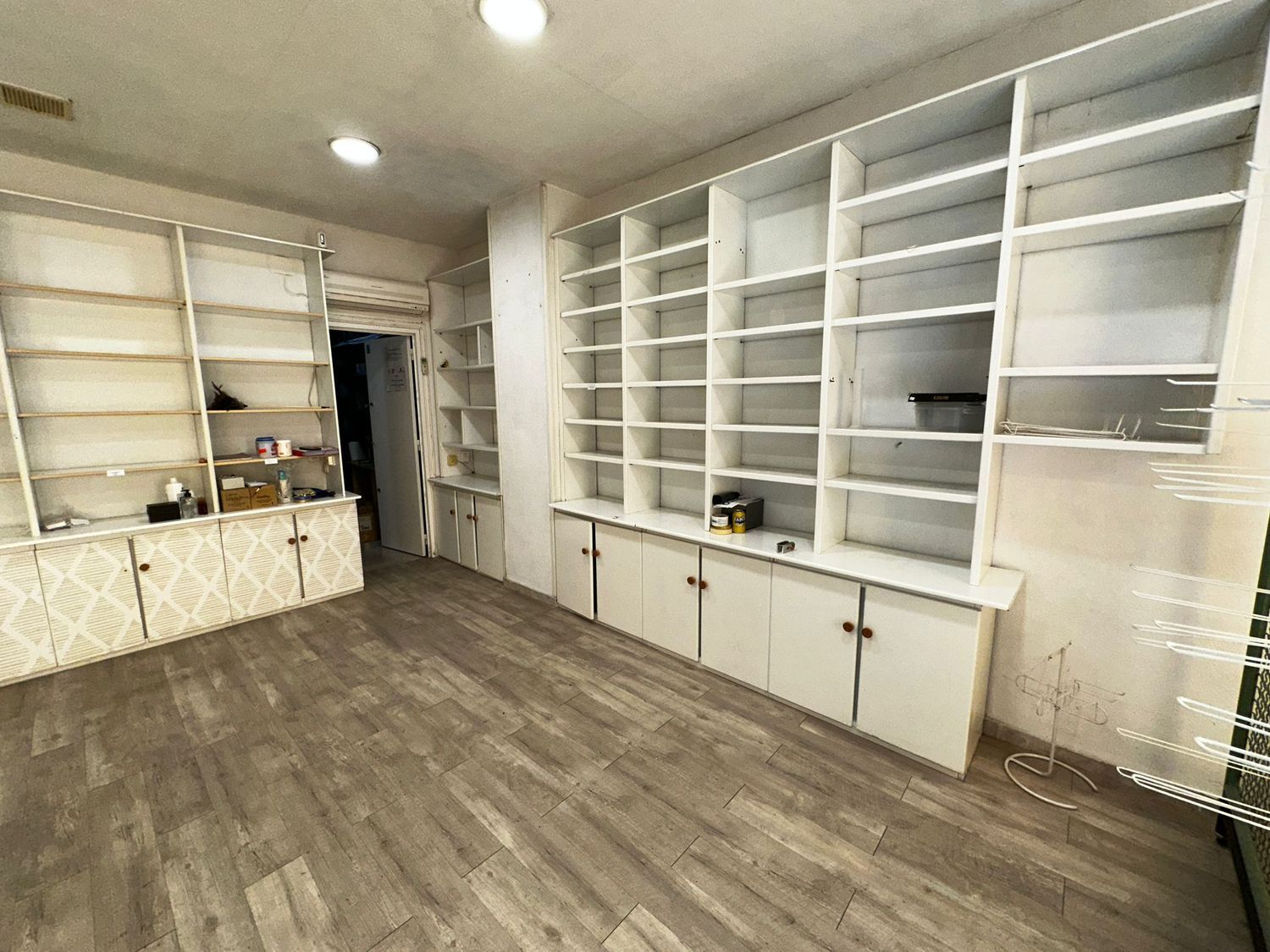 Retail in Alcobendas, Madrid to rent Interior Photo- Image 1 of 7