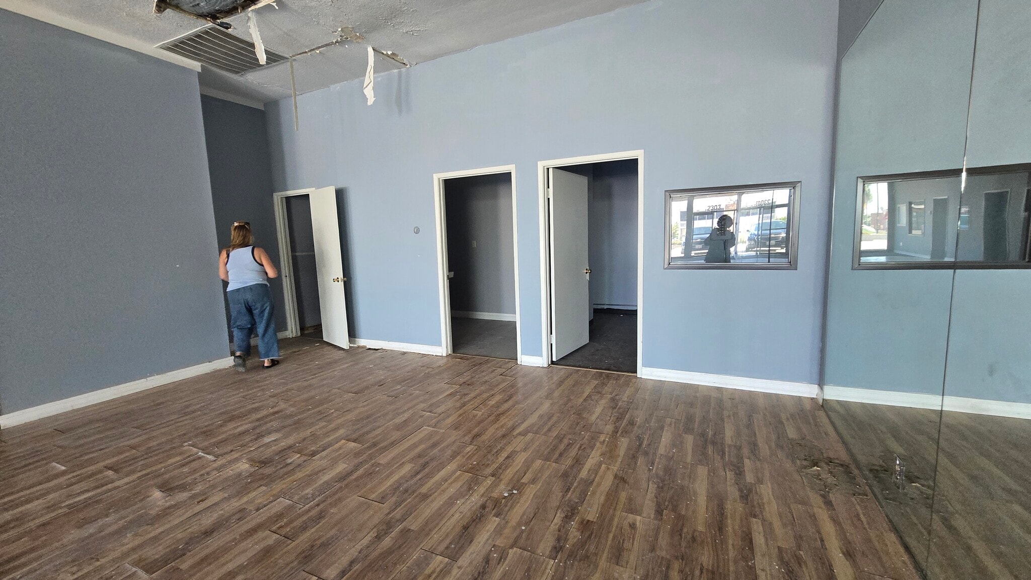 2301-2371 W Whittier Blvd, La Habra, CA to rent Interior Photo- Image 1 of 4