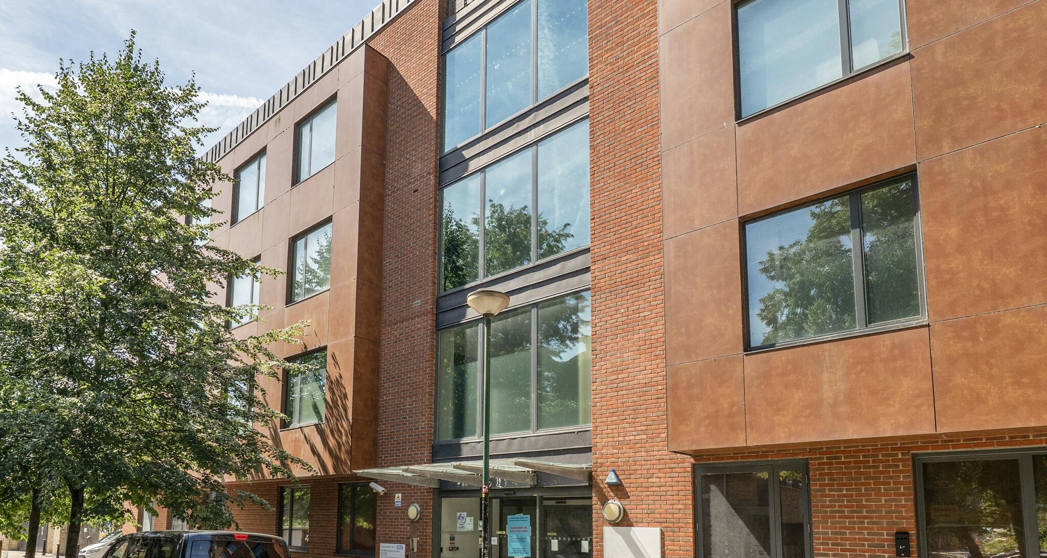 7 Newington Barrow Way, London to rent Building Photo- Image 1 of 7