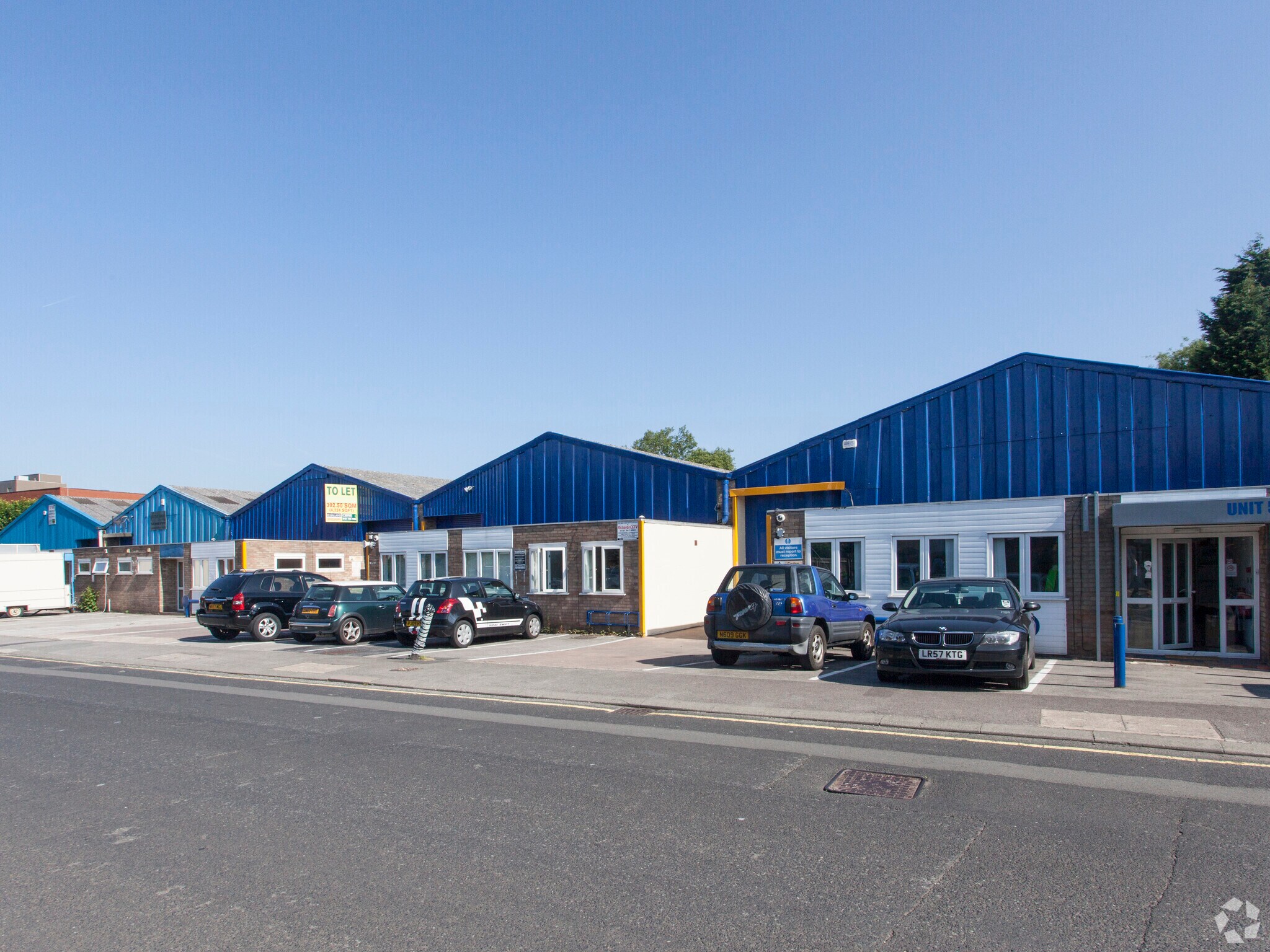 First Ave, Stockport for sale Primary Photo- Image 1 of 1