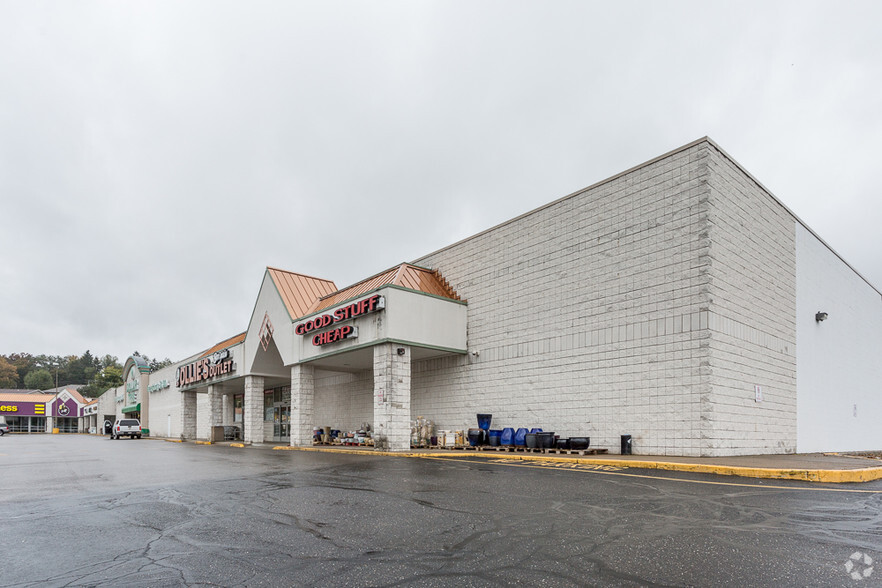 4201 Mall Dr, Steubenville, OH for rent - Building Photo - Image 1 of 3