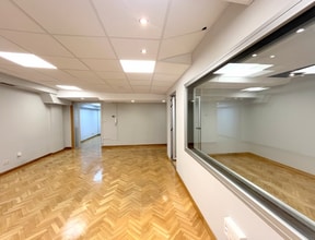 Office in Madrid, Madrid to rent Interior Photo- Image 1 of 5