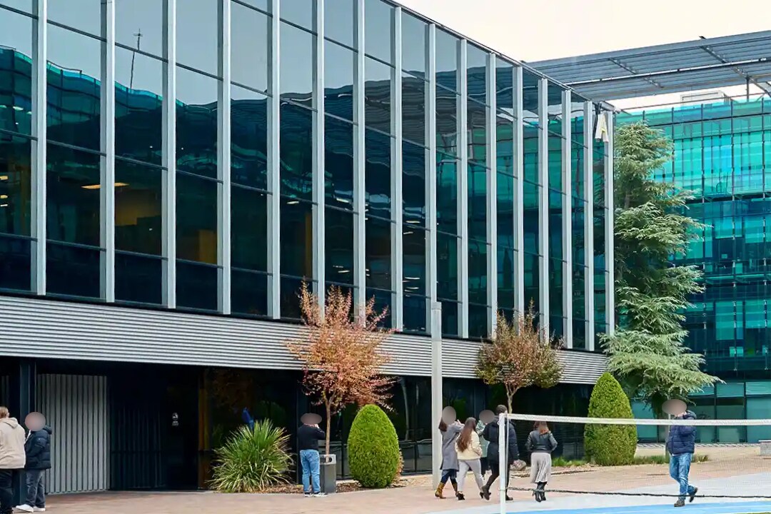 Avenida de Castilla, 21, Torrejón de Ardoz, Madrid to rent Primary Photo- Image 1 of 4