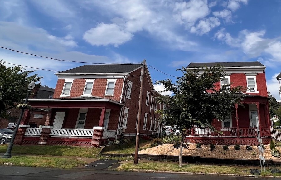 239 East St, Bloomsburg, PA for sale - Primary Photo - Image 1 of 1