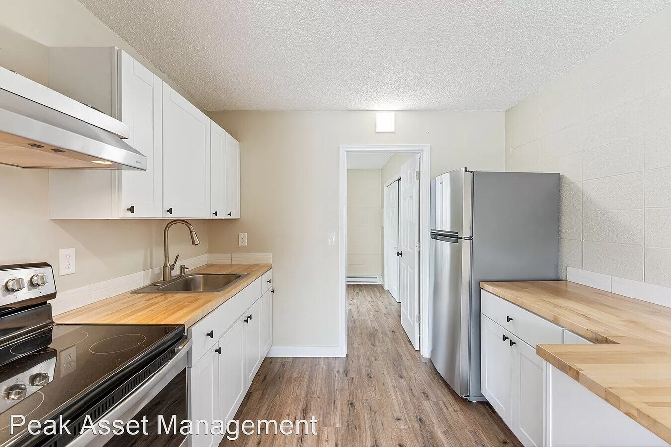 81048110 SE Raymond St, Portland 97206 Raymond Apartments