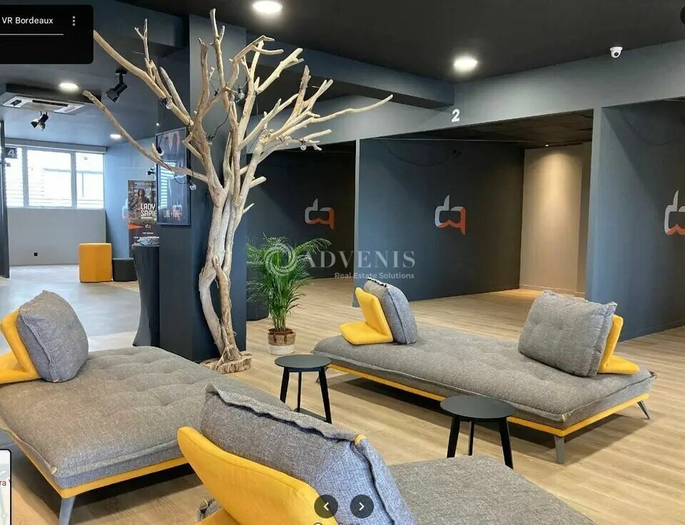 Location Commerce 450 m² - Photo 1
