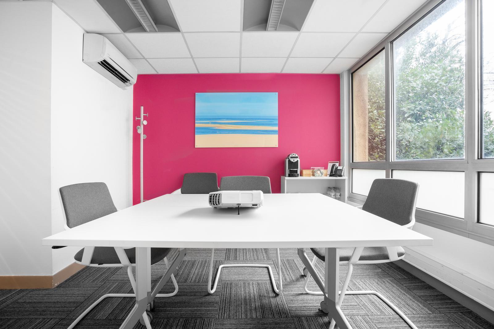 81 Boulevard Pierre 1er, Le Bouscat to rent Interior Photo- Image 1 of 17