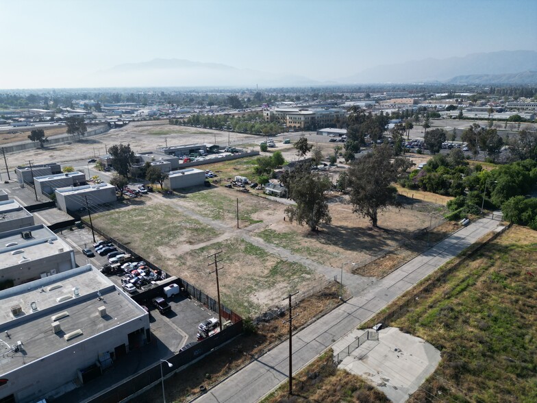 451 S Berkeley Ave, San Bernardino, CA for rent - Building Photo - Image 3 of 8