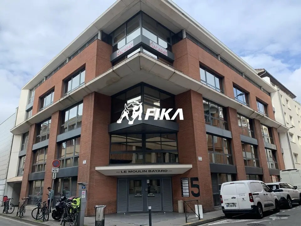 Office in Toulouse to rent Building Photo- Image 1 of 16