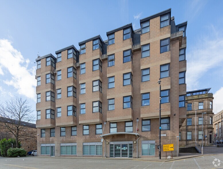 11 Regent St, Barnsley, S70 2EG UK